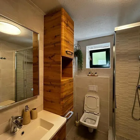 Bilini Dvori - House With Swimming Pool Villa