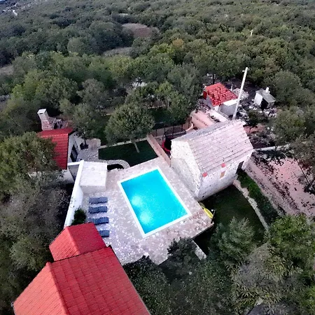 Villa Bilini Dvori - House With Swimming Pool