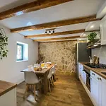 Bilini Dvori - House With Swimming Pool Villa