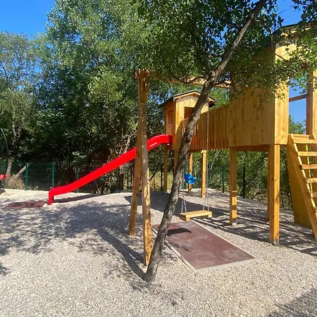 Bilini Dvori - House With Swimming Pool Villa Runovic